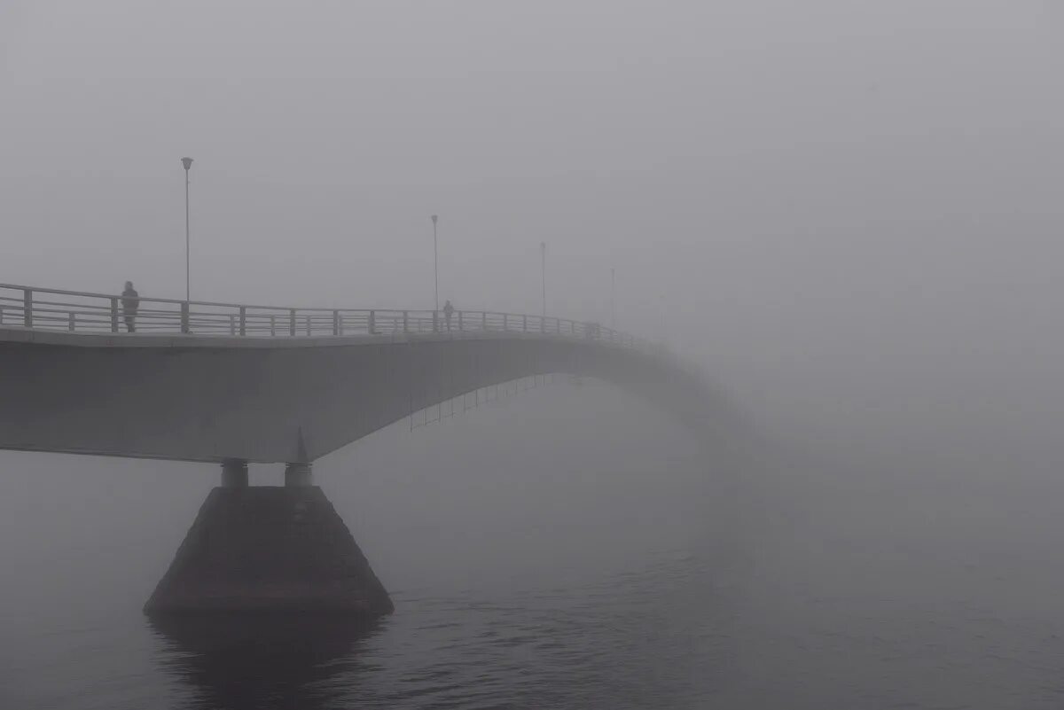 Мост в никуда. Мост в никуда Коломна. Мост в тумане.