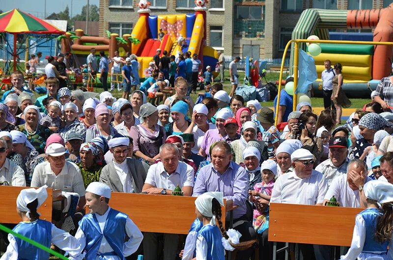 Погода в верхней елюзани. Сабантуй село средняя Елюзань. Население верхней Елюзани. На завтра в верхней Елюзани.