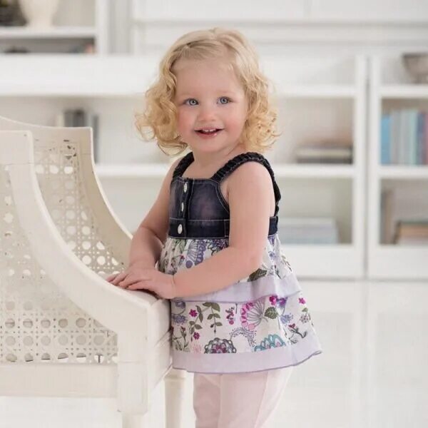 Малыши картинки красивые. Позы для фото младенца. Сухая кожа у новорожденных. Good baby look. Rh baby & child belle wardrobe.