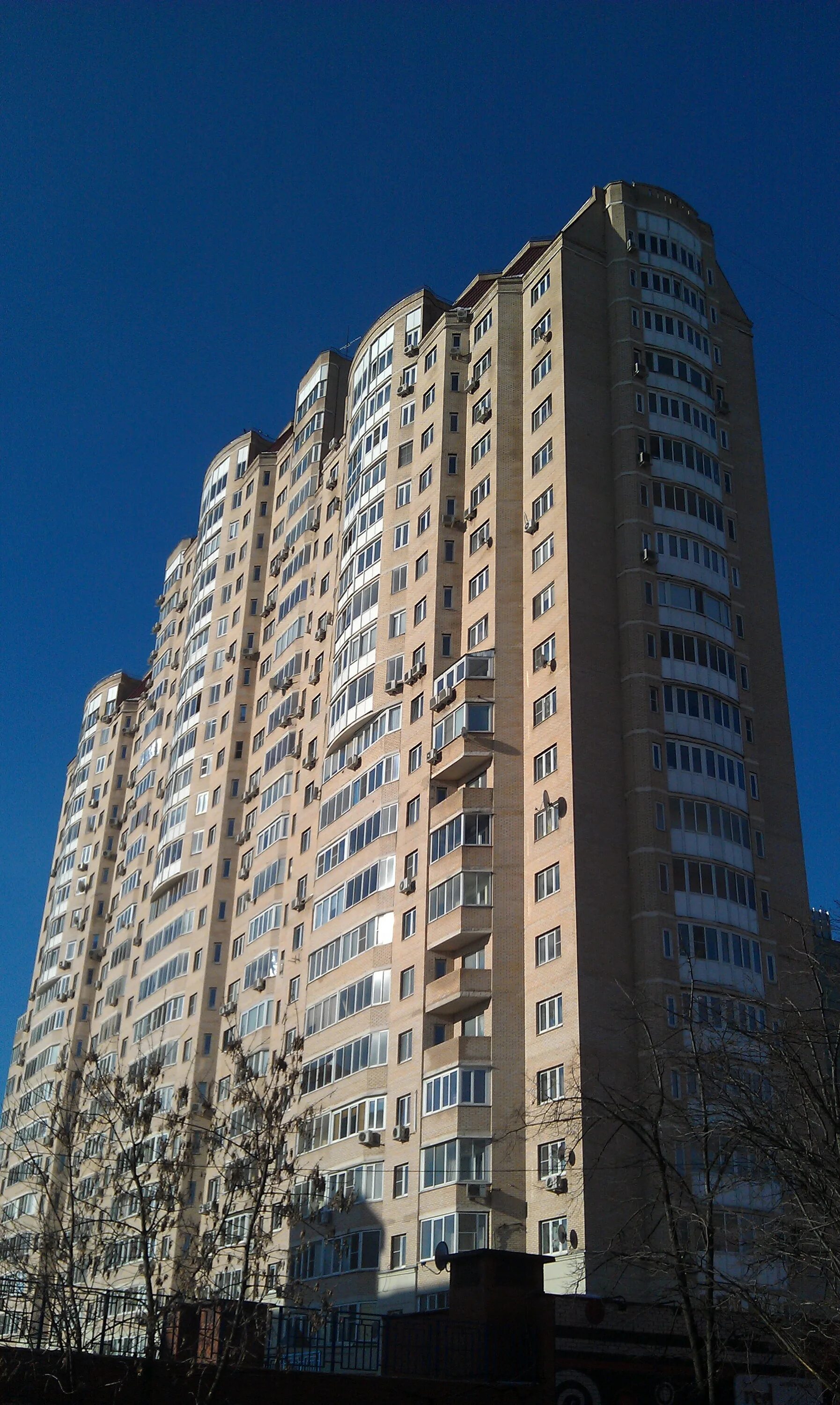 Новочеремушкинская улица 1