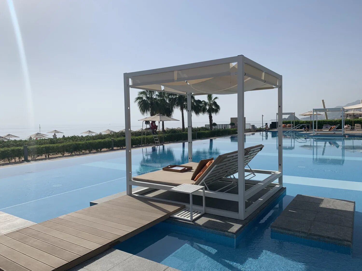 Фуджейра отзывы 2025. Интерконтиненталь фуджейра резорт 5. intercontinental fujairah resort 5 оаэ. интерконтиненталь фуджейра пляж. fairmont fujairah beach resort 5 оаэ.