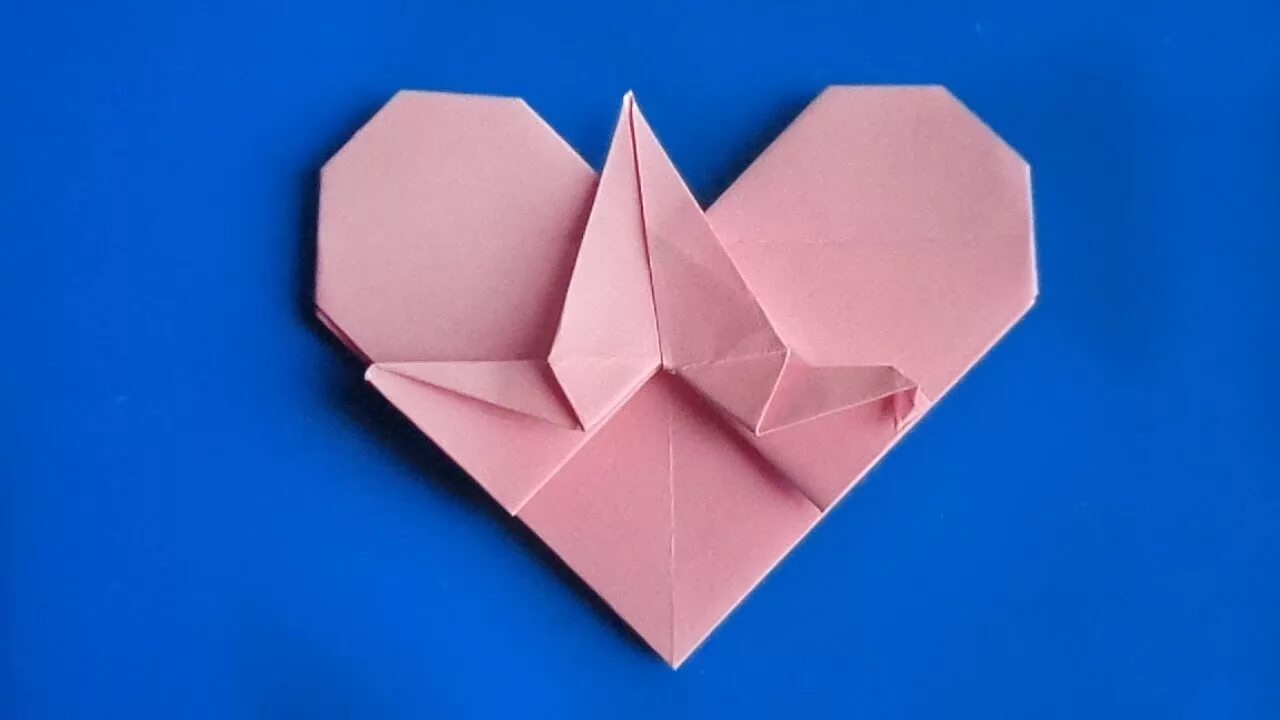 Счастье оригами. Оригами сердечко. Оригами сердце с крыльями. Оригами двойное сердце. Оригами в виде сердечка.