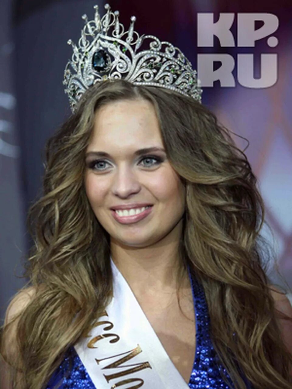 Mrs vik. Мисс викки 18. Mrs vik. Mrs vik. Миссис вики ютуб.