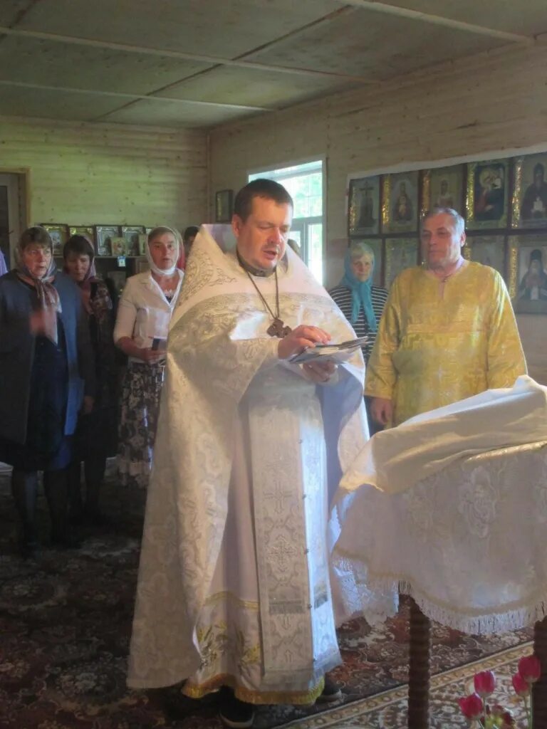 Мужиново брянская область. Мужиново брянская область. Старая церковь с мужиново. Павлинки клетнянский район. Индекс мужиново клетнянский.