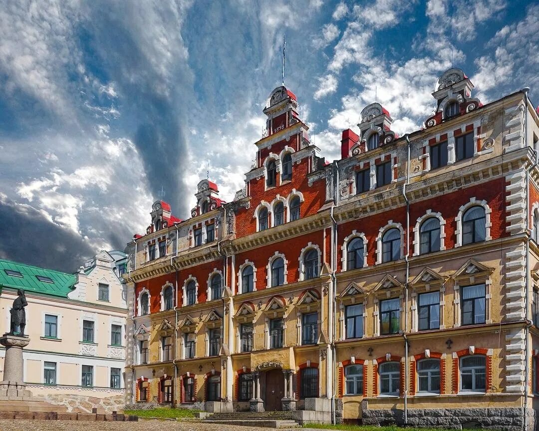 Ратуша в выборге. Площадь старой ратуши в выборге. Выборг (гостиница). Выборгская ратуша выборг. Площадь старой ратуши в выборге.