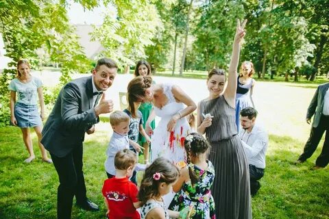 Дети на свадьбе родителей