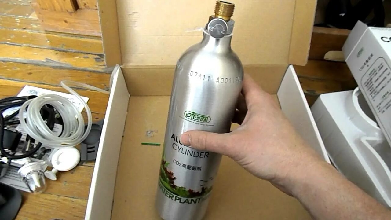 Литр со2. Ista баллоны co2. система со2 ista с баллоном 1л, профессиональная базовая. баллон co2 2 литра. баллон empire co2.