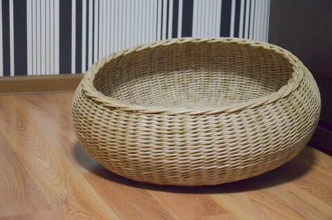 Лежанка для кошки плетеная