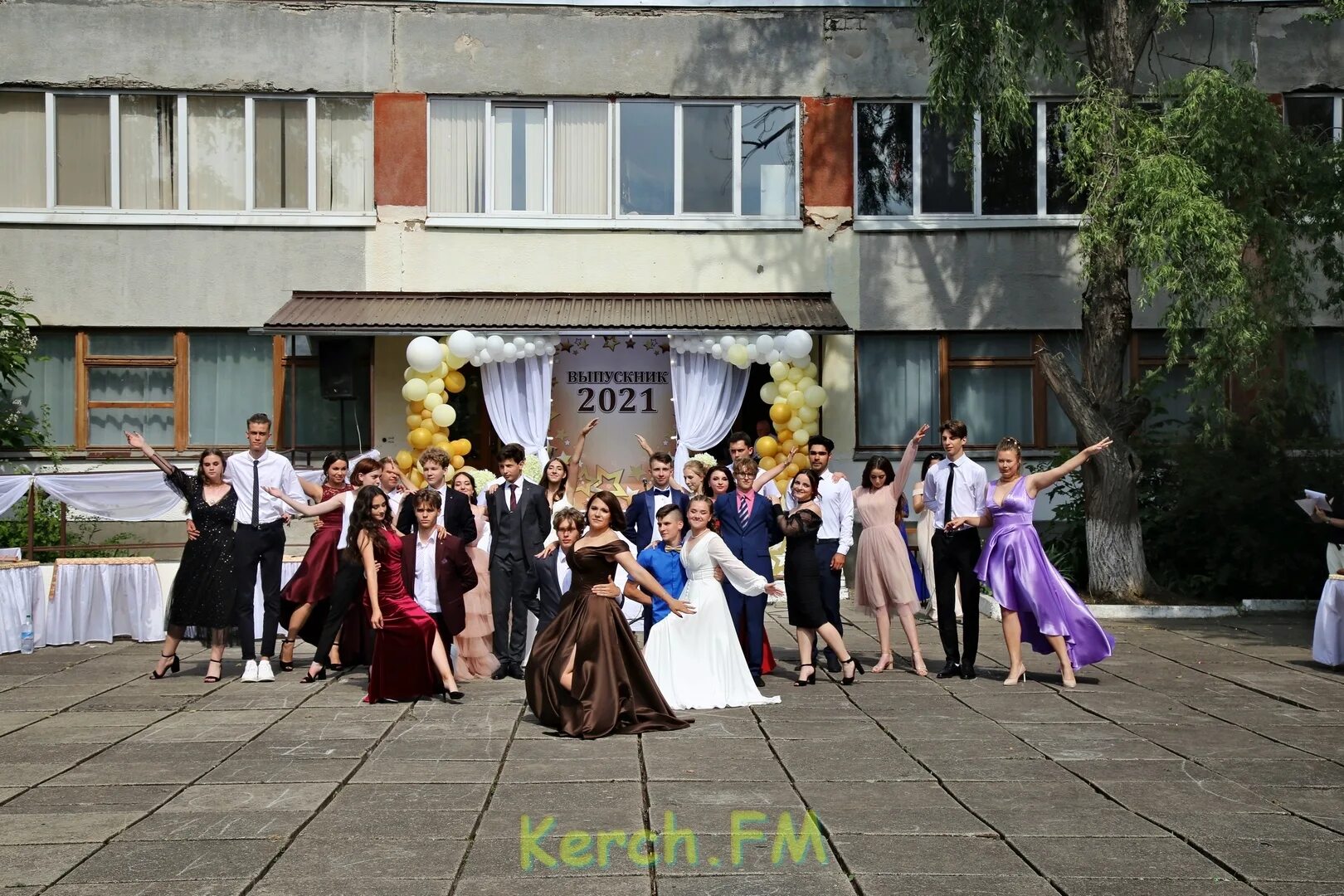 Школа 28 керчь. Школа 4 керчь. Школа 4 пушкина керчь. Школа пушкина керчь. 26 школа керчь.