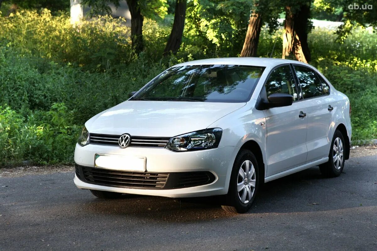 Фольксваген поло 2012 года купить. Volkswagen Polo sedan 2012. Фольксваген поло 2012. VW Polo sedan 2012. Фольксваген поло седан 2012.