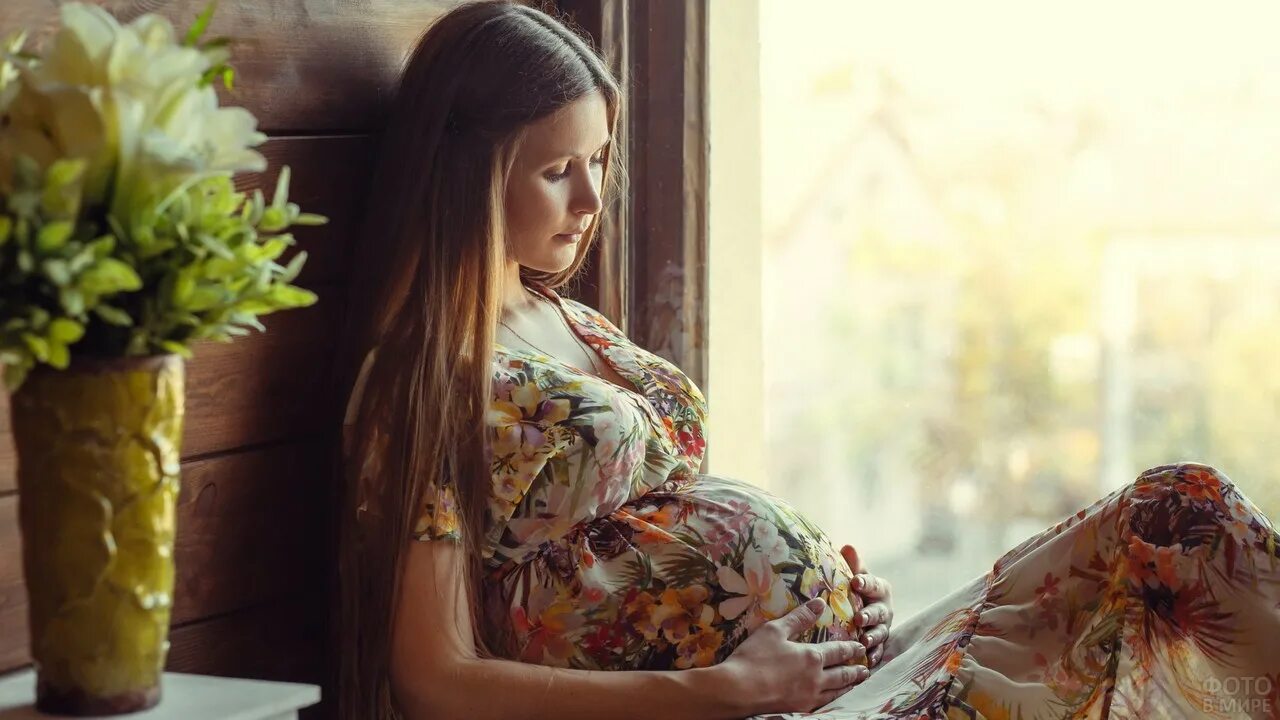 Молодые девушки забеременели. Красивая беременна яженшина. Красота беременной женщины. Девушкаберемая.