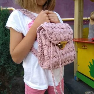 Детское из трикотажной пряжи
