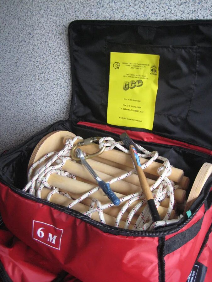 спасательная лестница 10 м. лестница веревочная лвс-10. лестница веревка пожарная спасательная. лестница веревочная лвс-10. лестница навесная спасательная пожарная лнсп ссс-м.