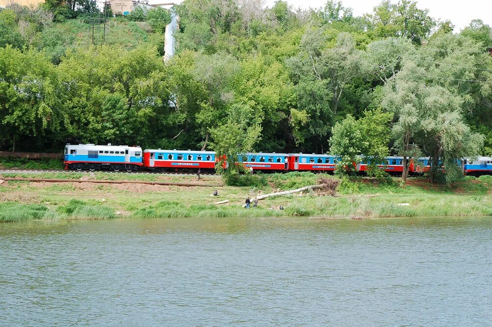 Станция ДЖД Оренбург. Парк Зауральная роща Оренбург. Зауральная роща аттракционы Оренбург. Оренбургская ДЖД 2022.