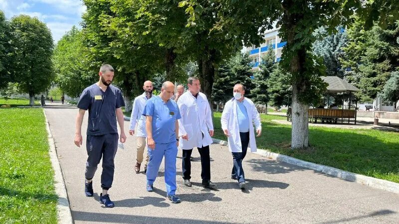 ркб владикавказ на барбашова. ркб владикавказ приемное отделение. реабилитационный центр николаевской больницы. детская республиканская клиническая больница казань 1 корпус. ногмова 91 нальчик больница.