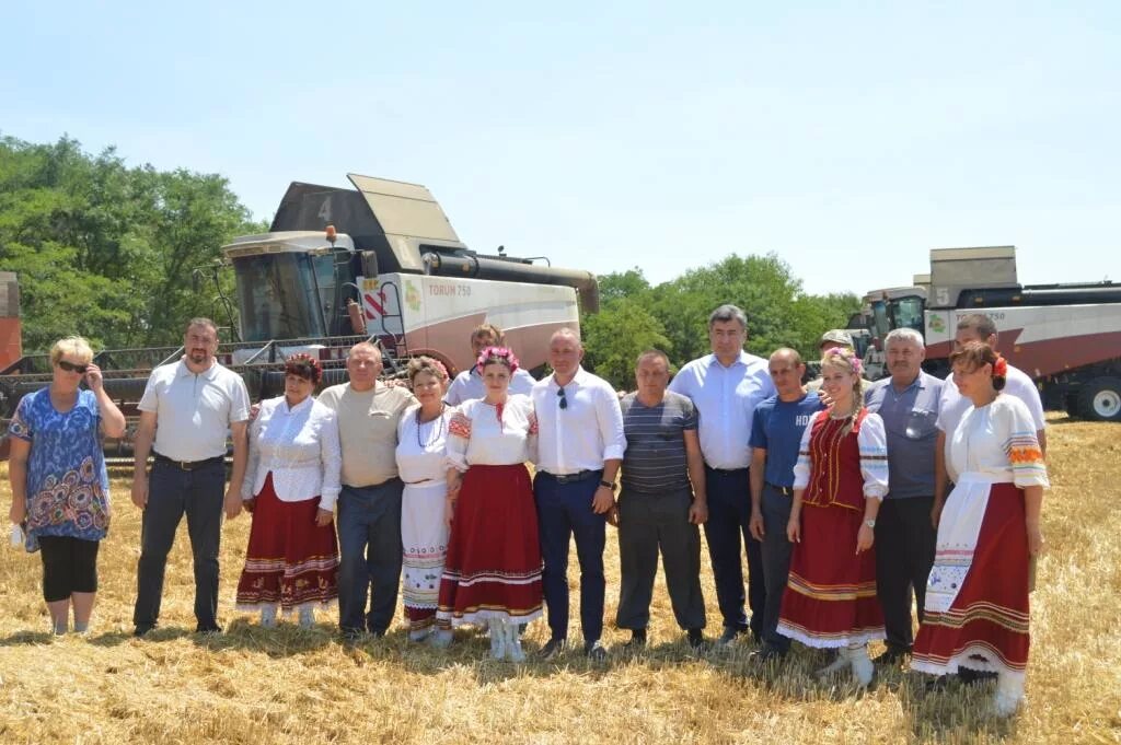 Организация села. Село Львовское. Село Львовское дом культуры. ООО Агрофирма Кубань Северский район. Село Львовское Краснодарский край.