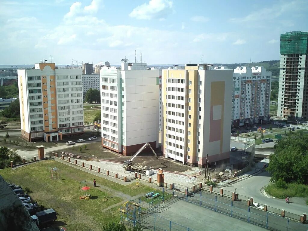 Красная 12 кемерово. Серебряный бор 2 кемерово. Микрорайон юность кемерово. Участники реалити шоу дом 2. Дом 2 участники.