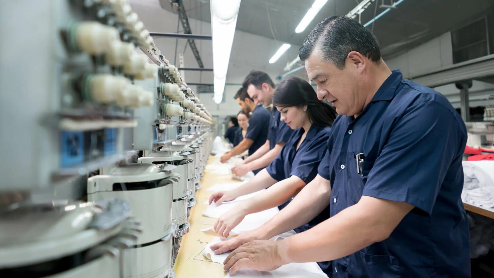 Фабричный человек. Textile workers. Фабрика людей. Производство текстиля. Textile Factory worker.