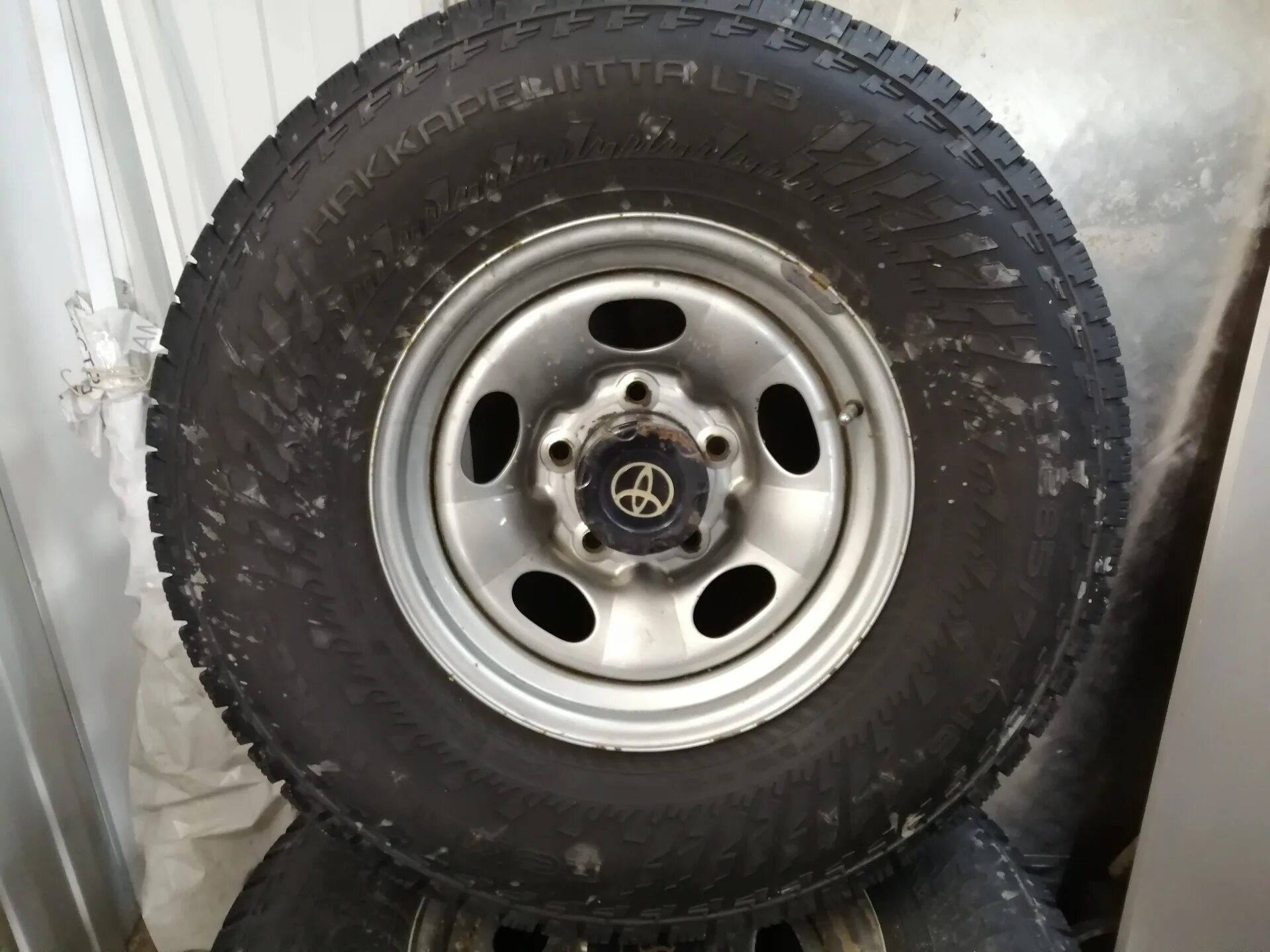 Купить колеса на крузер. Диски ТЛК 105. 285/75/R16 TLC 105. 285/75 R16 для Toyota Land Cruiser 105. Диски на TLC 105.