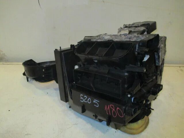 Печка фабия 2. Фольксваген поло седан 2013 корпус печки. Печка фабия 2. Печка в сборе fabia 2. Моторчик печки шкода фабия 1.