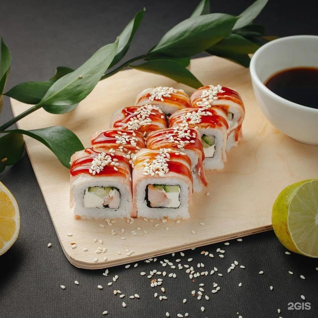 Суши яблоки. Ем грушу яблоко. Суши с беконом. Суши яблоки. Суши яблоки.