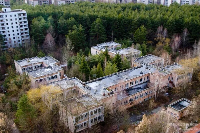 Chernobyl zone. Зона отчуждения Чернобыльской АЭС Припять. Чернобыль зона АЭС. Чернобыль зона отчуждения город. Чернобыль зона Припять.