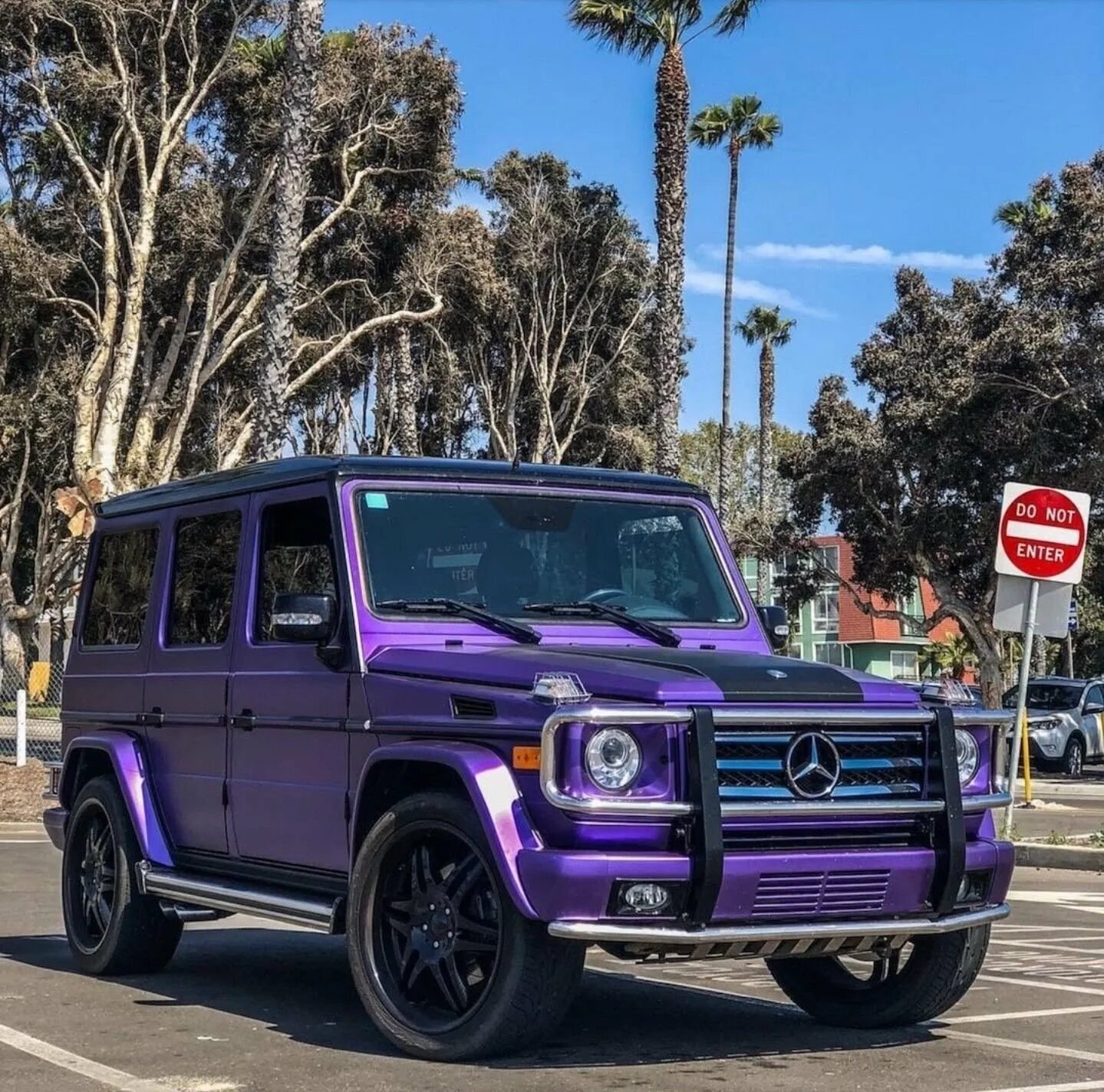Пурпурный брабус текст. Мерседес бенц g wagon. гелендваген брабус пурпурный. mercedes g63 amg розовый. mercedes g63 purple.