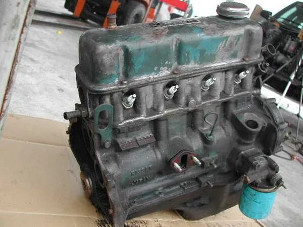 Двигатель 10 кубов. Datsun 100a двигатель. Двигатель Nissan a12. Datsun 100a engine. A10 двигатель Datsun.