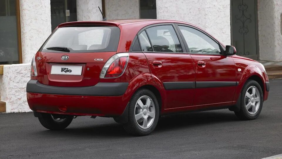 Rio 11. Kia Rio II хэтчбек (2005-2011). Kia Rio 2 Hatchback. Kia Rio Hatchback 2011. Киа Рио 2005 хэтчбек 1.4.