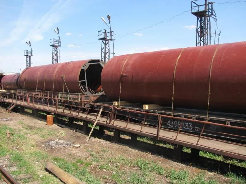 100 куб м. Бочка 100 куб. Резервуар вертикальный 100 кубов. Бак на 100 кубов. Емкость 70 куб метров.