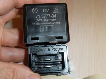 Контактное реле поворотов