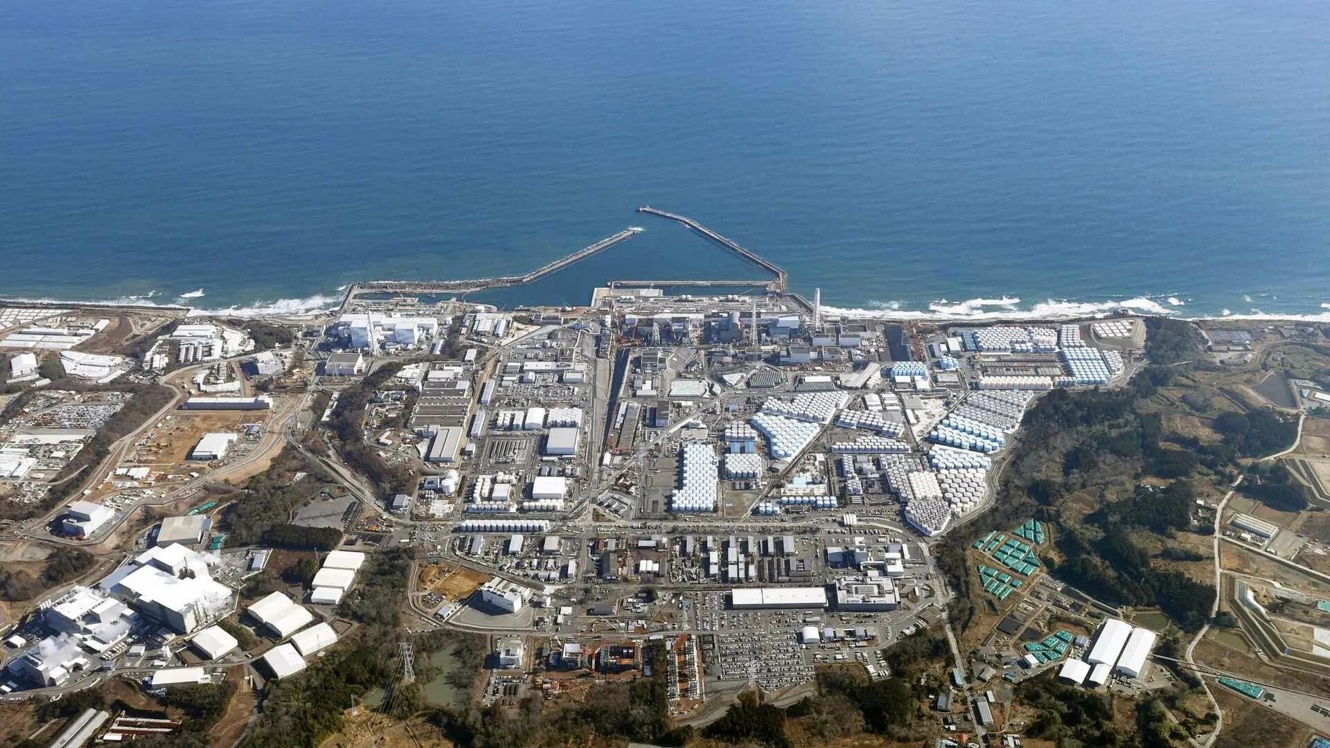 АЭС Фукусима. Фукусима сейчас 2023. Фукусима вода. Японский город Фукусима.