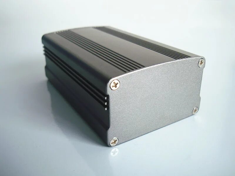 Корпус внешнего аккумулятора. Корпус алюминиевый ip67. корпус аккумулятора 21700. корпус для 52 аккумуляторов 21700. пластиковый корпус для аккумулятора.