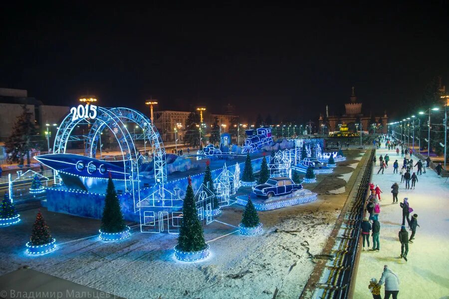 Парк вднх москва каток. Парк вднх москва каток. Парк вднх парк зимой. Каток на вднх 2022. Каток поклонная гора.