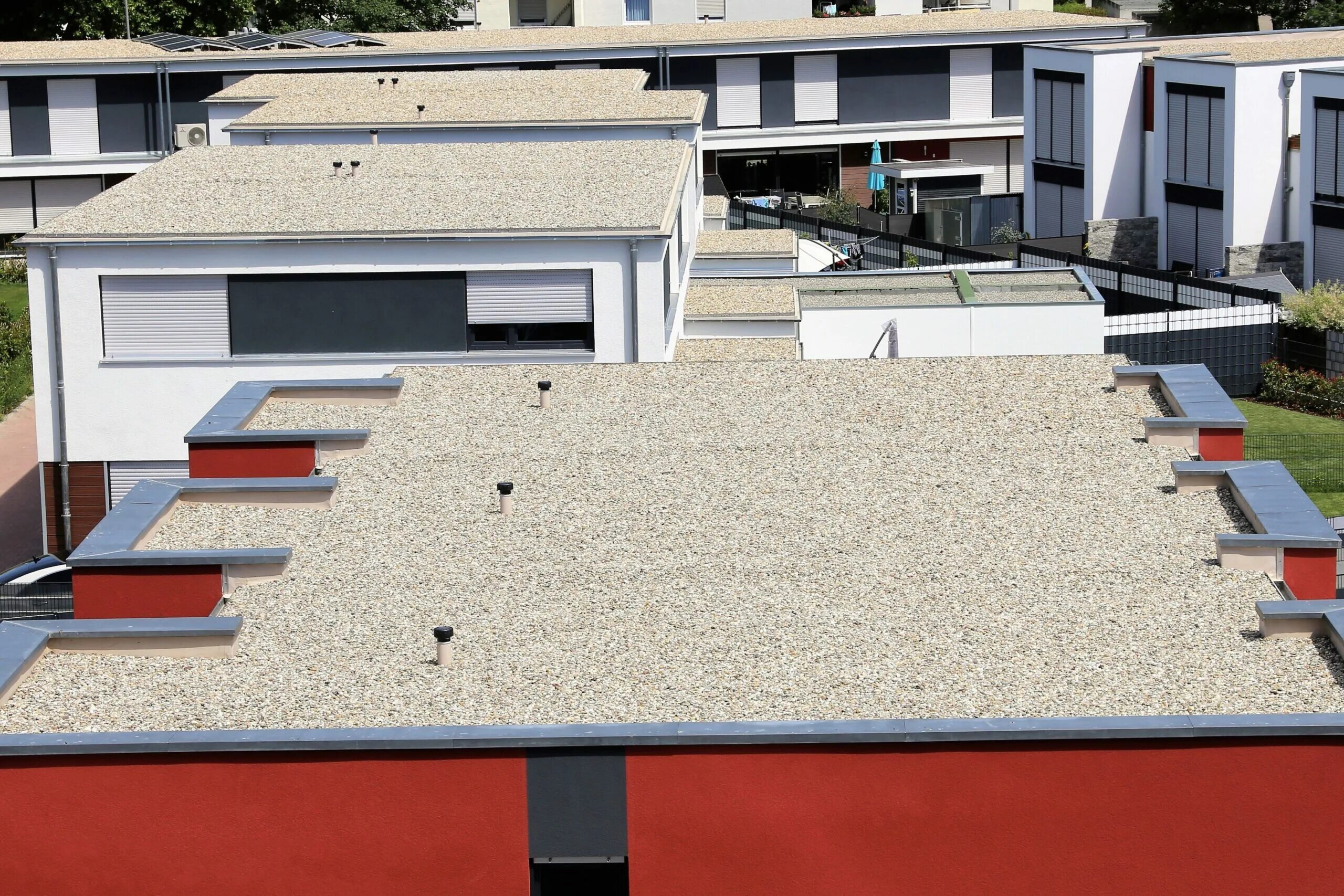 Flat roofing. Плоская крыша. Обустройство плоской крыши. Разноцветные плоские крыши. Декор плоской крыши.