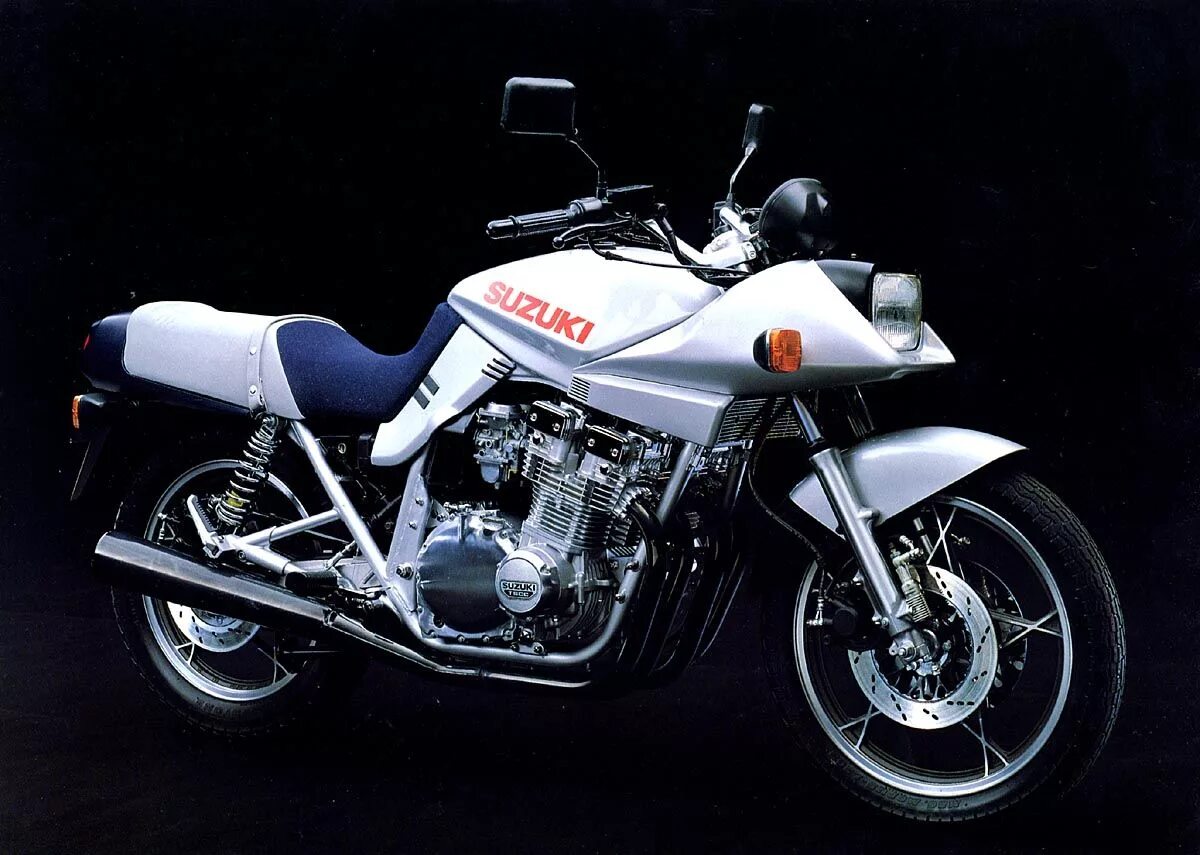 Кавасаки w800 street. Suzuki gsx 1980. Kawasaki zephyr 1100. Кавасаки z1 900. Японские мотоциклы марки.
