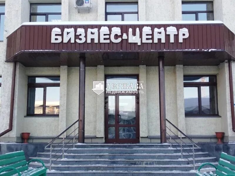Октябрьский 2б кемерово. Октябрьский проспект 2б. Уралсиб банк октябрьский кемерово. Кемерово маяк плаза, октябрьский проспект, 2б. Маяк плаза кемерово организации.