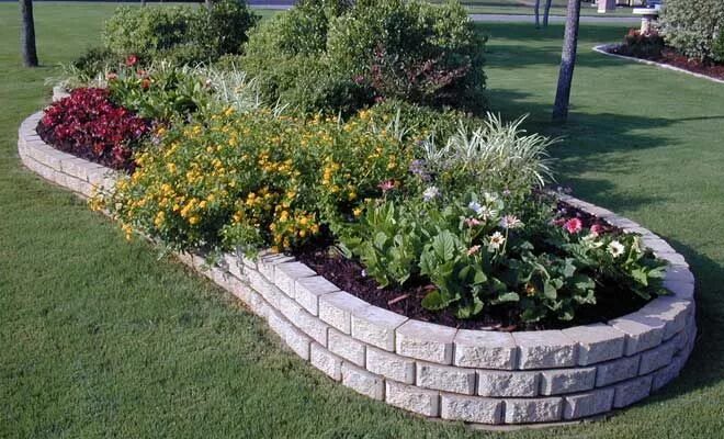 TAMPA CONCRETE CURBING - free estimates! Yard landscaping Concrete curbing, Yard