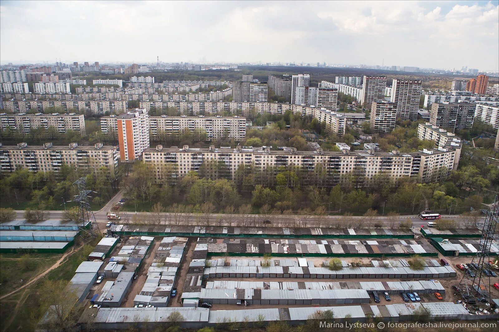 Самый длинный дом в петербурге. Улица молостовых новогиреево. новогиреево 2000 год. самый длинный дом варшавское шоссе 125. ивановское новогиреево.