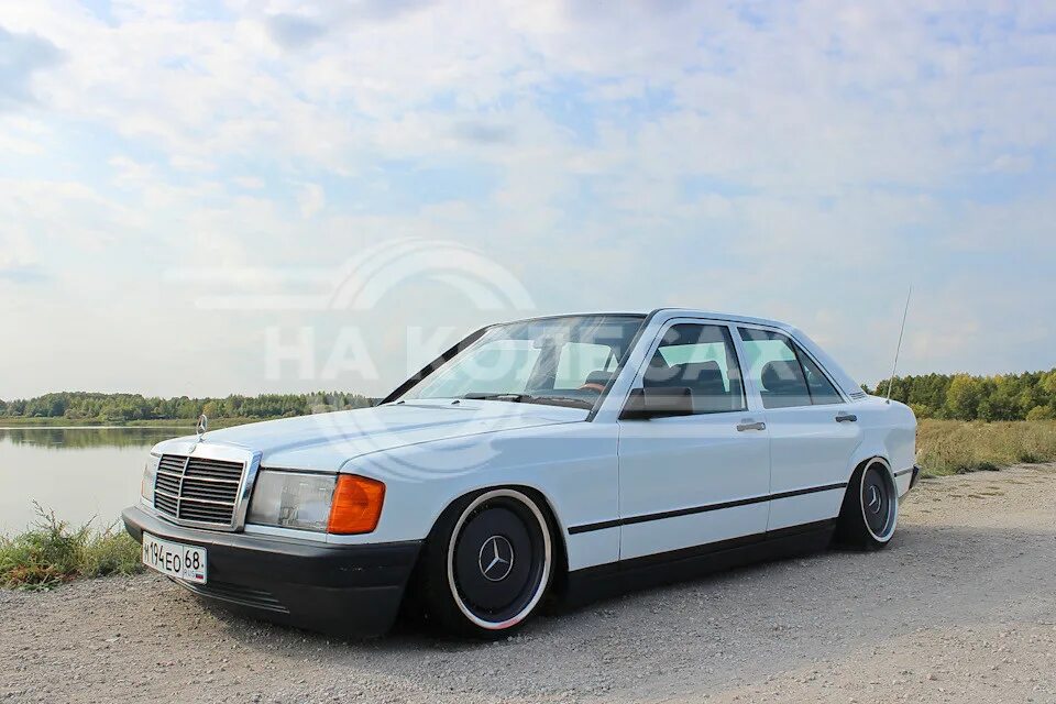 Мерседес w201 купить. Mercedes-Benz 190 (w201). Mercedes-Benz 190 e (w201). Mercedes 190 w201. Mercedes Benz w190.