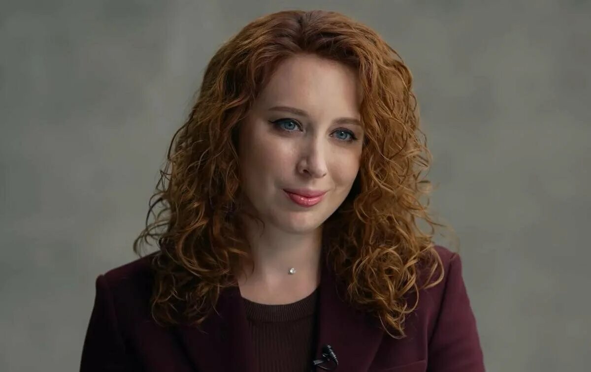 А поговорить ведущая ирина шихман. Интервьюер ирина шихман. Ирина шихман. Интервьюер ирина шихман. Евгений казачков и ирина шихман.