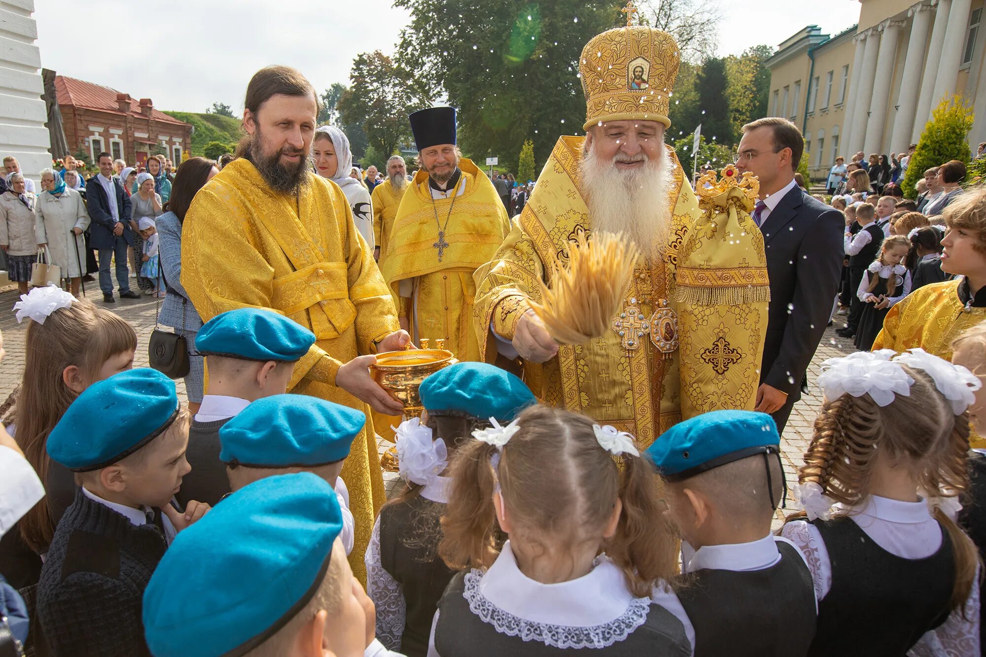 С праздником Дмитров день. Дмитров праздник. Дмитров день города. Какой праздник Дмитров фестиваль. Погода на сегодня на дмитровском