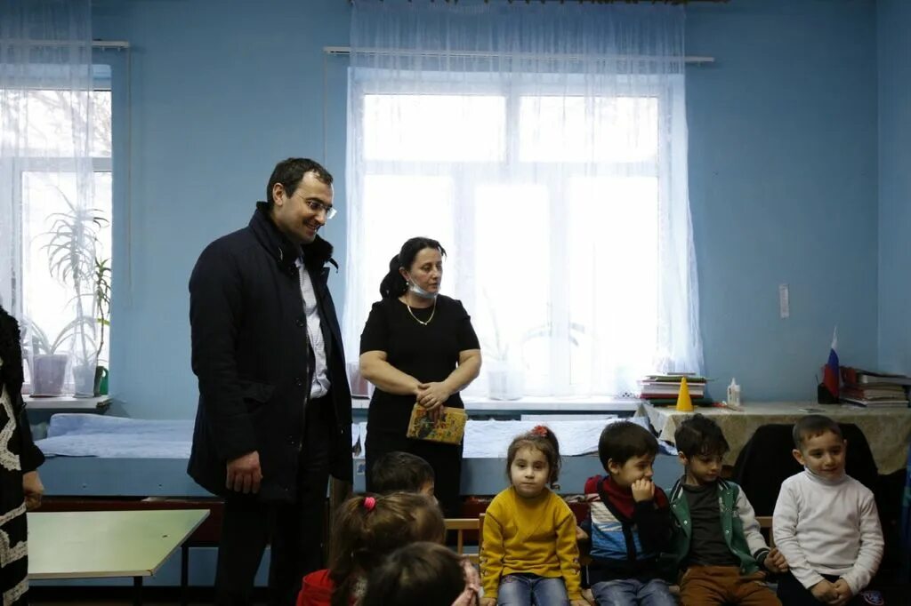 Детский дом города дербент. Сад солнышко дербент. Дербент дети. Дербент с детьми. Дербент дети.