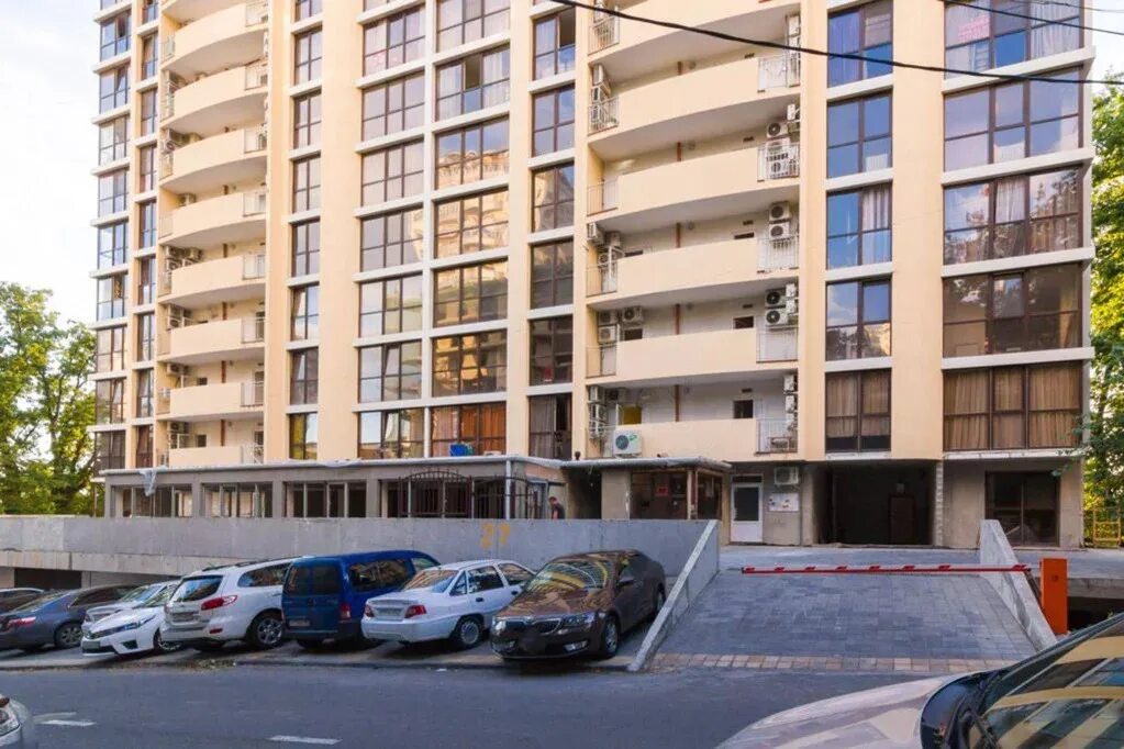 13 500 000 Руб., 3-к кв. Краснодарский край, Сочи Центральный мкр, ул. Войкова, 