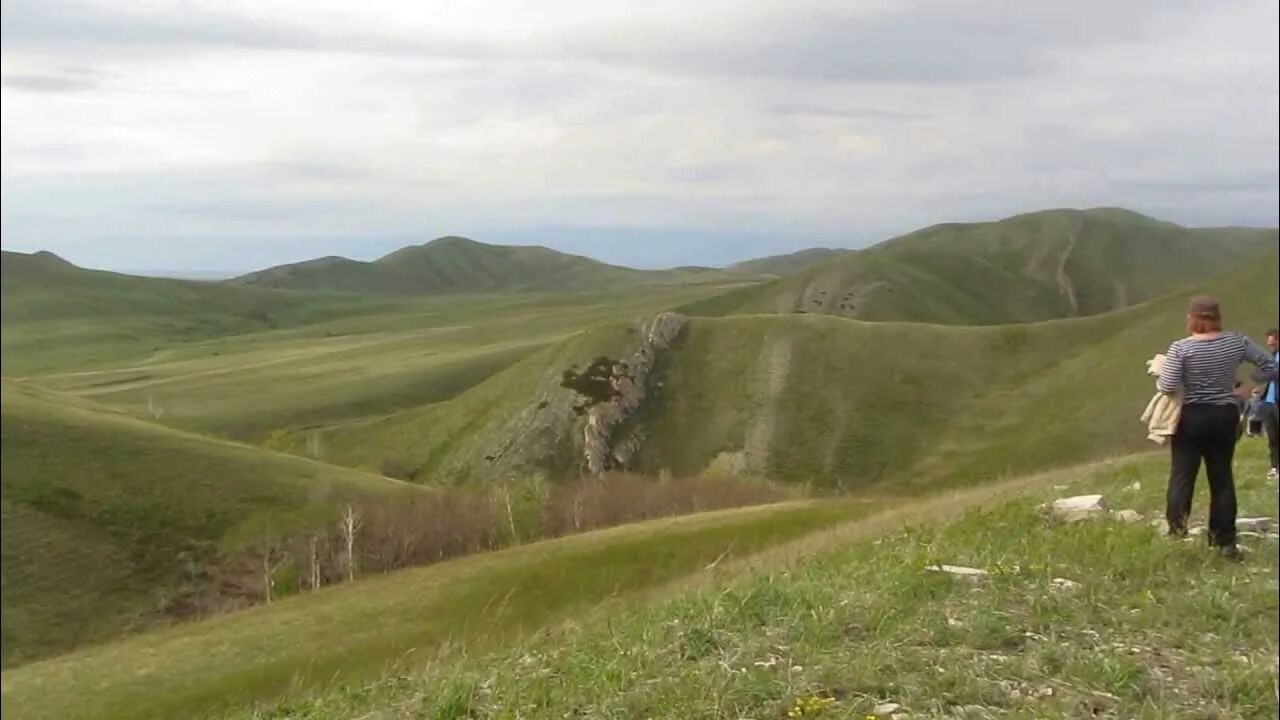 Гора долгов. Гора Маячная Оренбургская область. Гора Маячная Беляевский район. Гора Маячная Балаково. Хребет Карамурунтау.