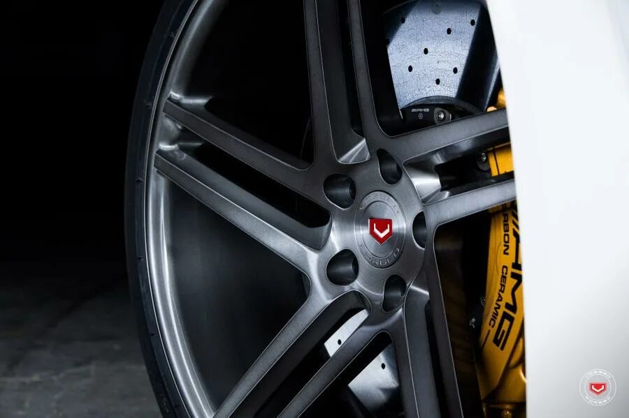 Vps 302. Vossen vps302 гранта. колеса мерседес.