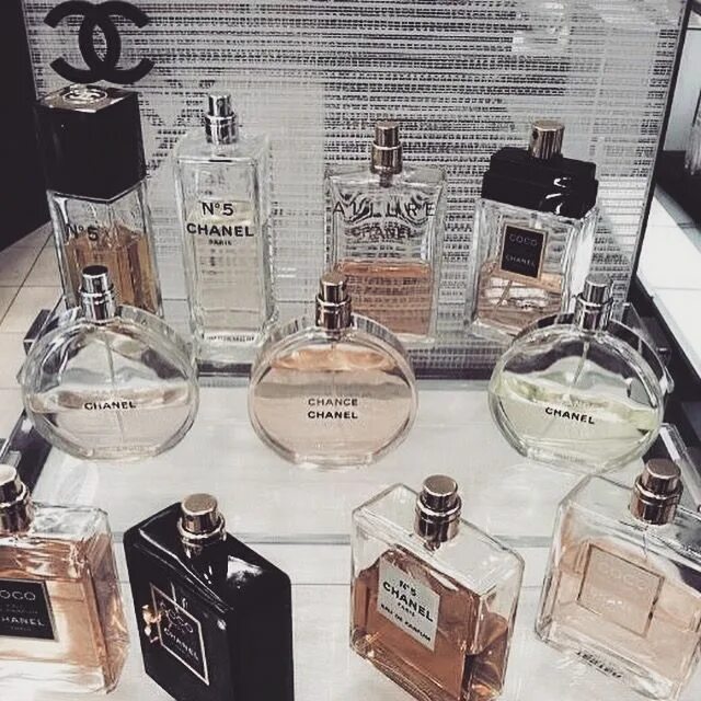 Коллекция духов. Том форд духи женские. Сладкие мужские духи. Духи miss dior lam de. Perfume scents.