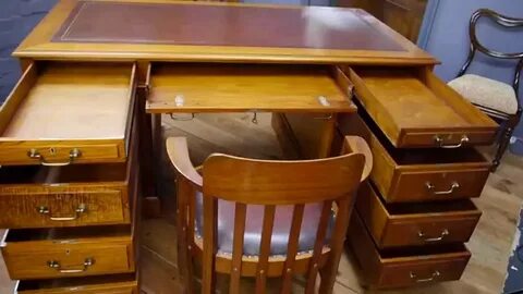 Door 2 desk