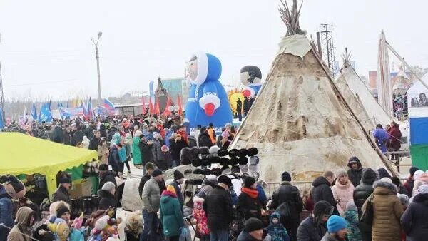 День народов севера новый Уренгой. Праздник народов севера в новом Уренгое. Коренные жители нового Уренгоя. Праздник народов севера новый Уренгой 2023 году.