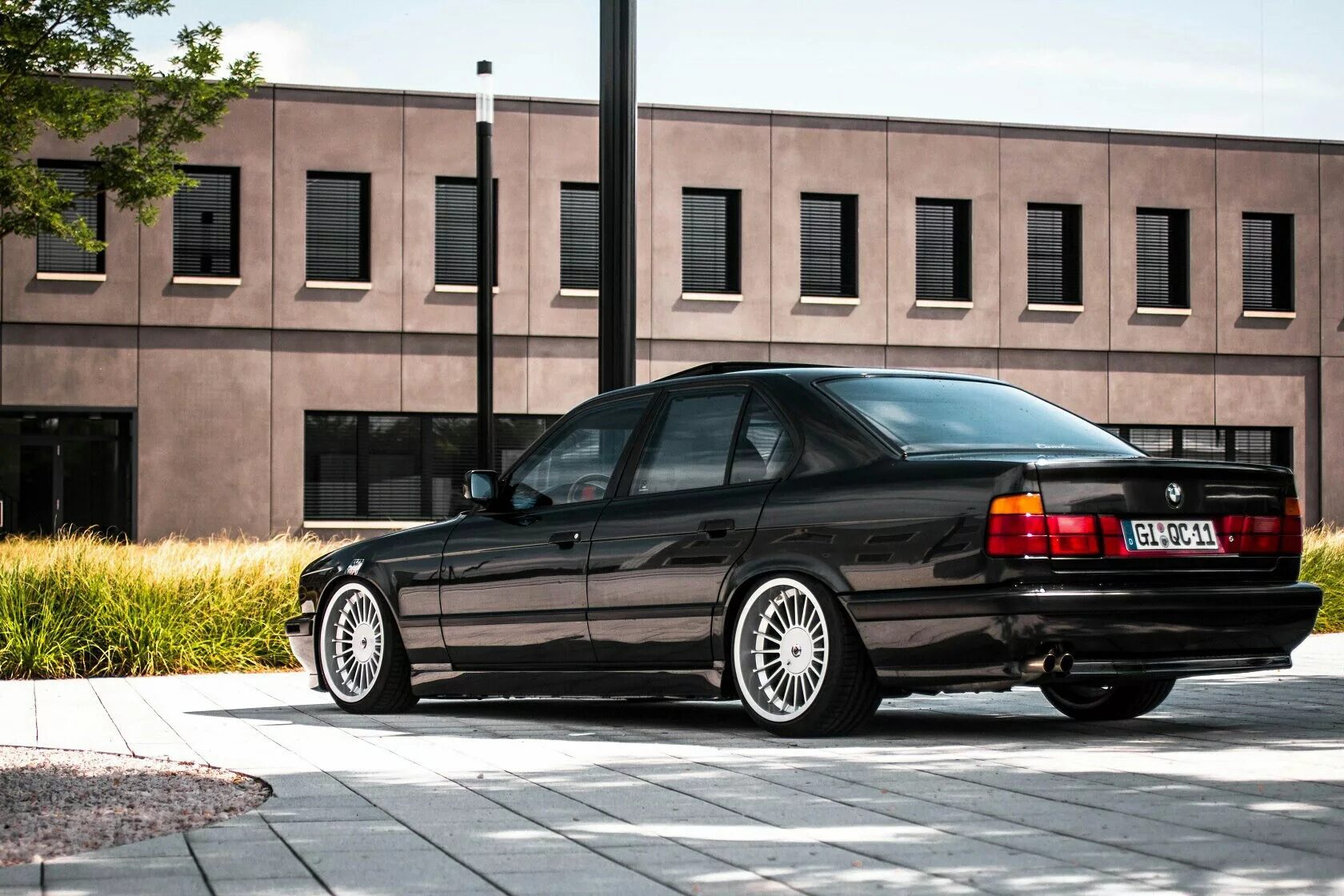 Бмв е34 тюнинг. Bmw e34. бмв 535 i e34. bmw e34 black. bmw m5 e34 535i.
